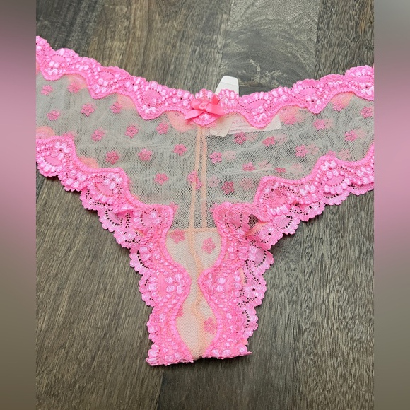 NWT Victoria's Secret Very Sexy Sheer Pink Floral Mesh Lace Cheeky Panties Large - Picture 2 of 4